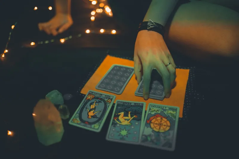 The Algorithm Reads Your Stars: How Desert Spiritual Practitioners Are Wiring Ancient Wisdom Into the Digital Age